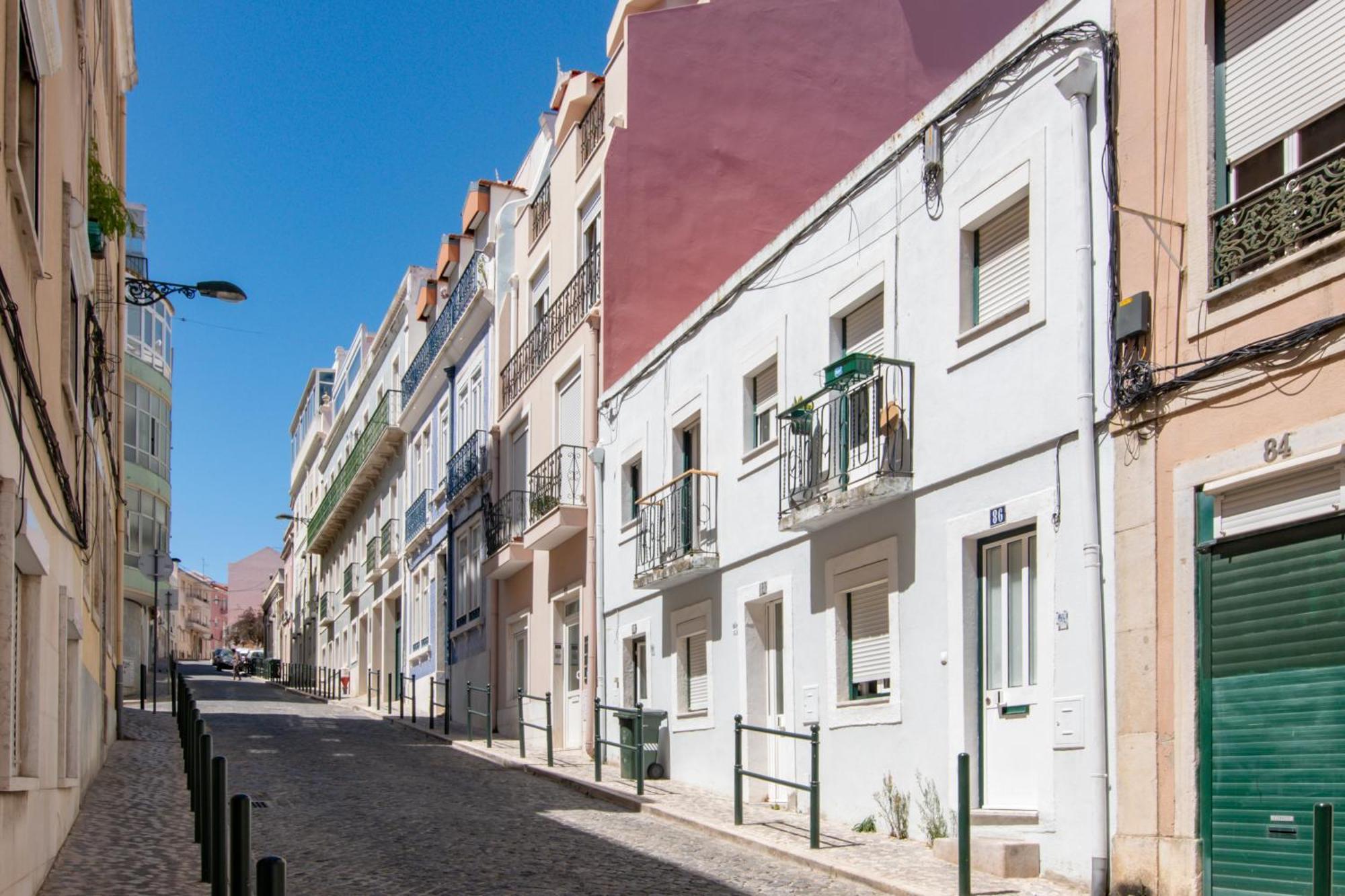 Ferienwohnung Charming & Peaceful Family Flat Lissabon Exterior foto