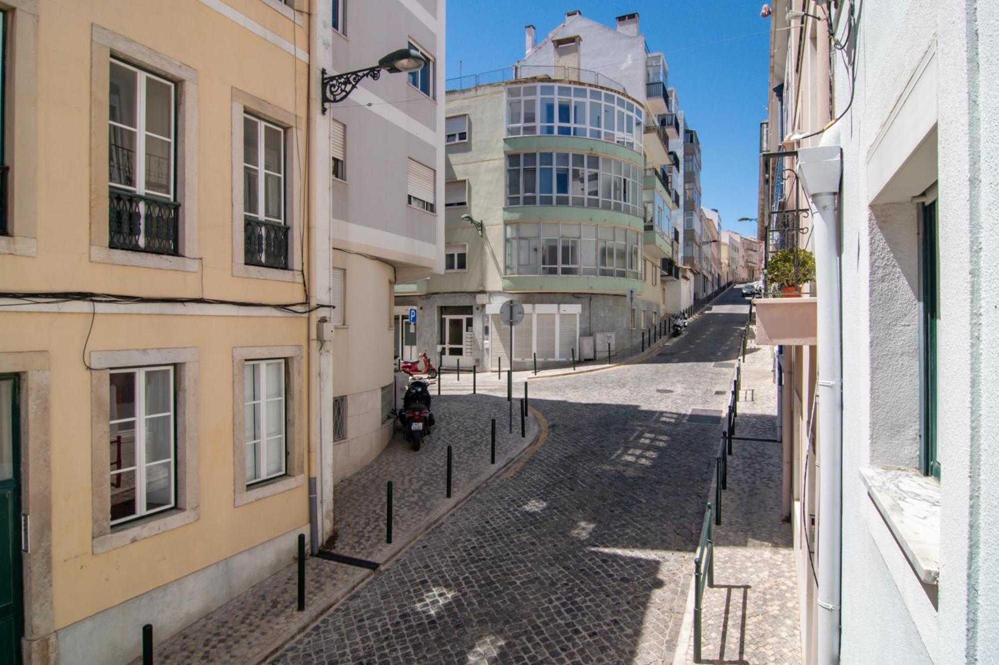 Ferienwohnung Charming & Peaceful Family Flat Lissabon Exterior foto